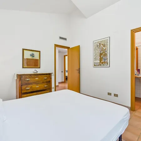 Ferienhaus Singola Is Morus